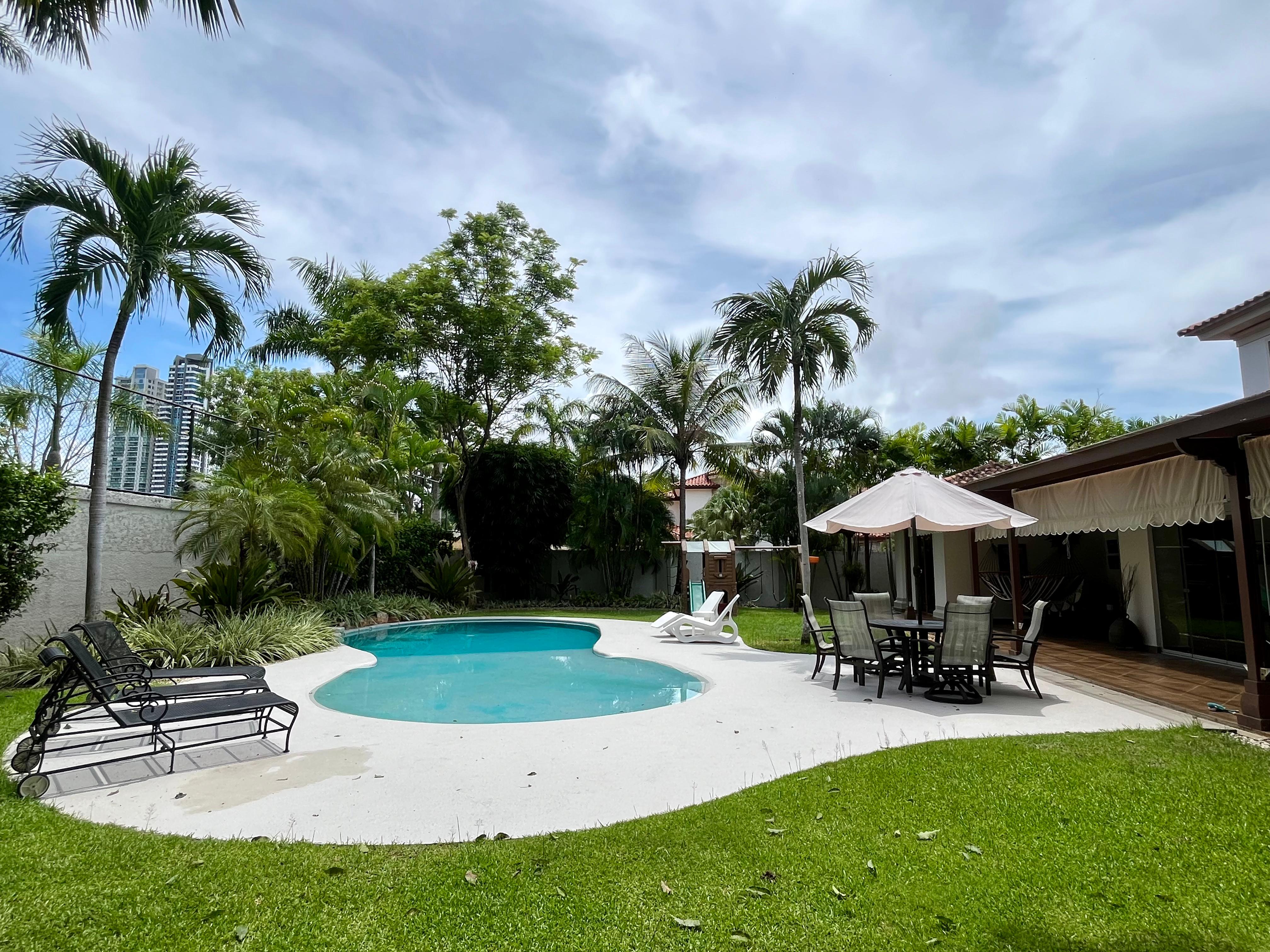 Se Vende casa en Costa del Este, Balmoral