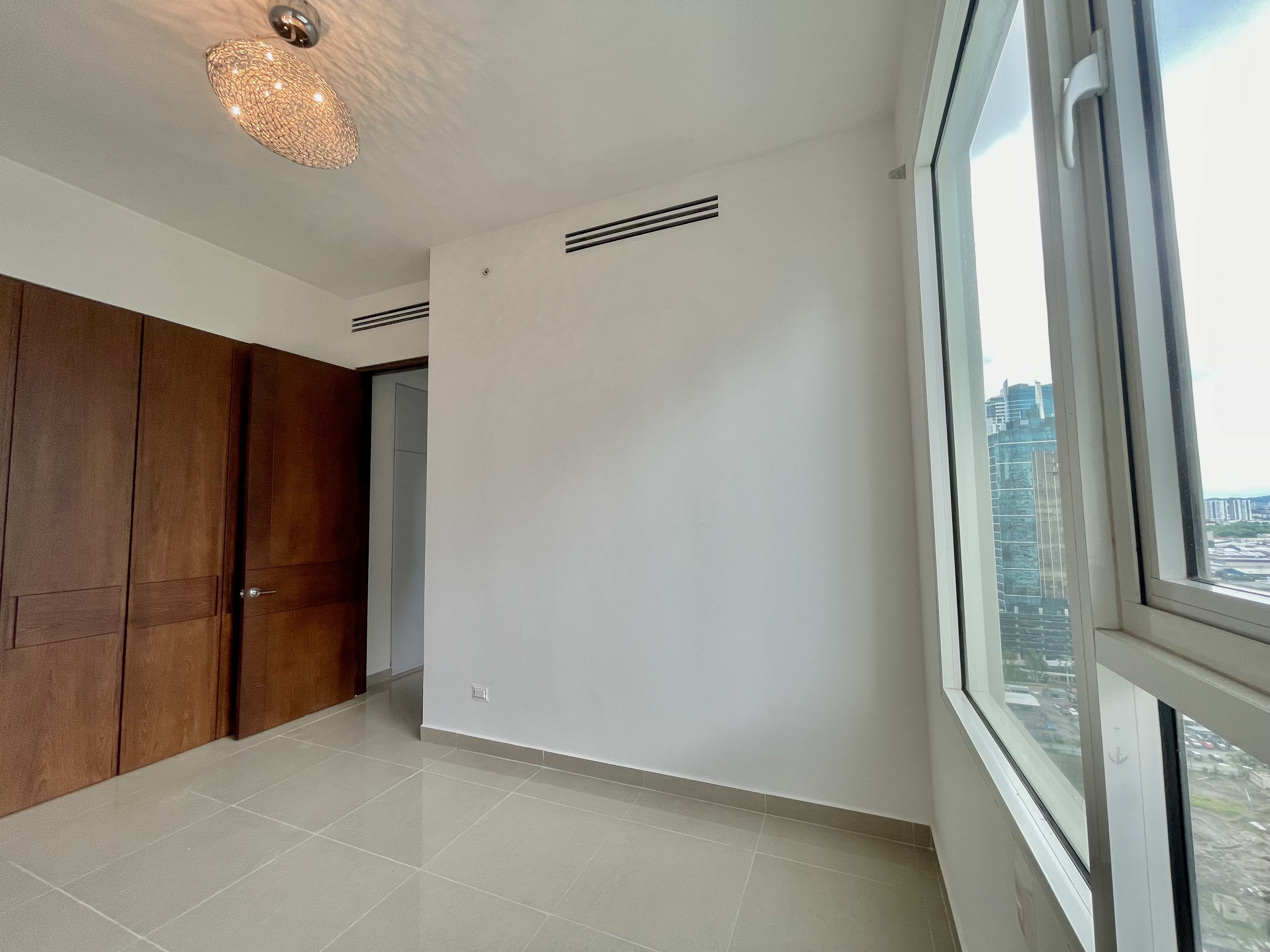 Se Vende apto en PH Marea, Costa del Este