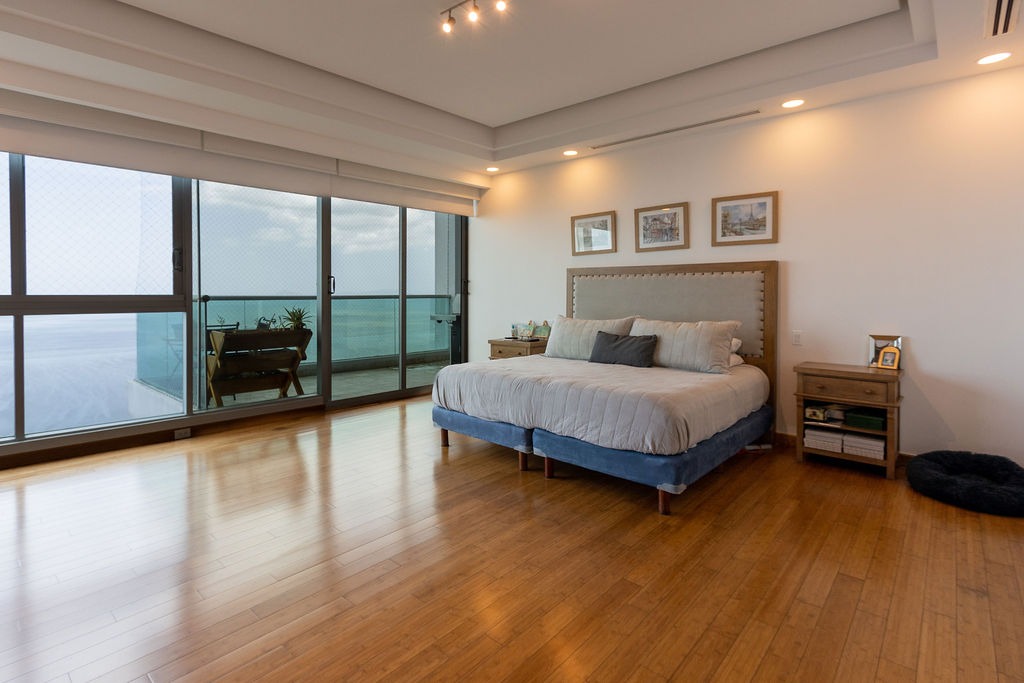 SE VENDE PRIMERA FILA EN COSTA DEL ESTE OCEAN ONE