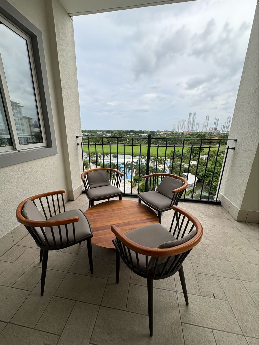 Se Vende PH The Reserve en Santa Maria (acabados hecho por Diseñadora)