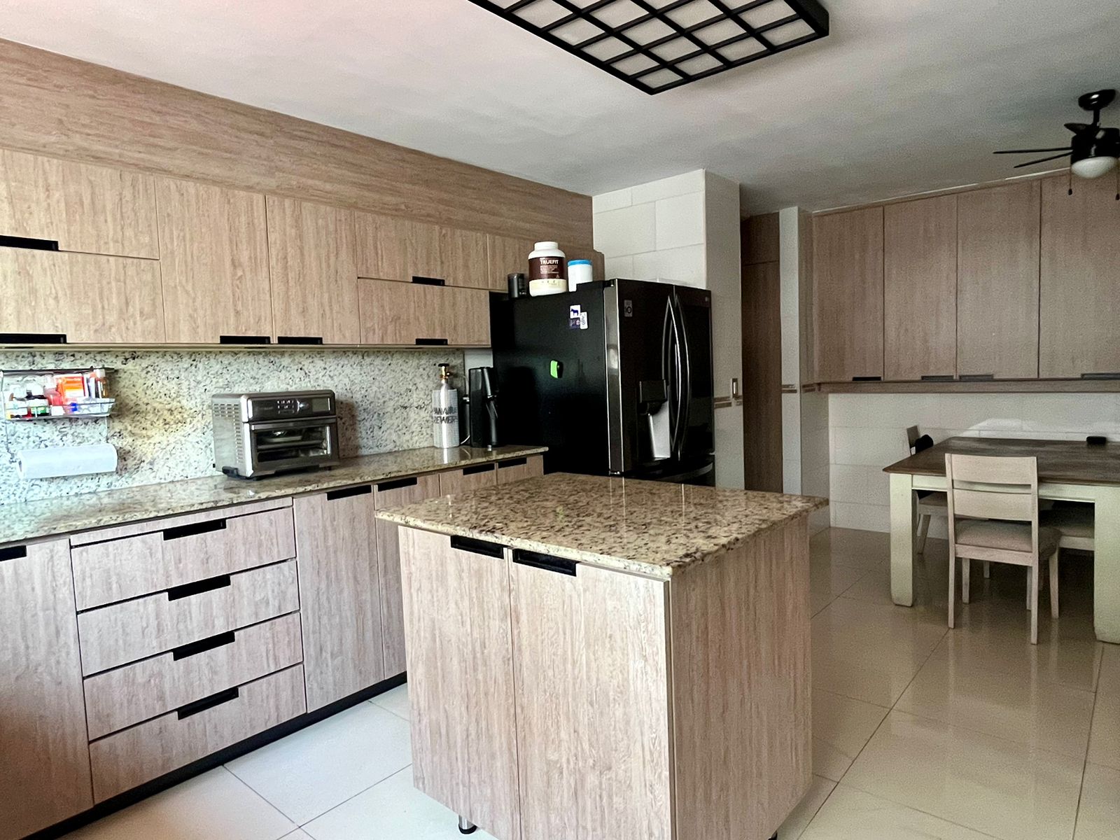 SE VENDE APARTAMENTO EN EL CANGREJO PH TROY