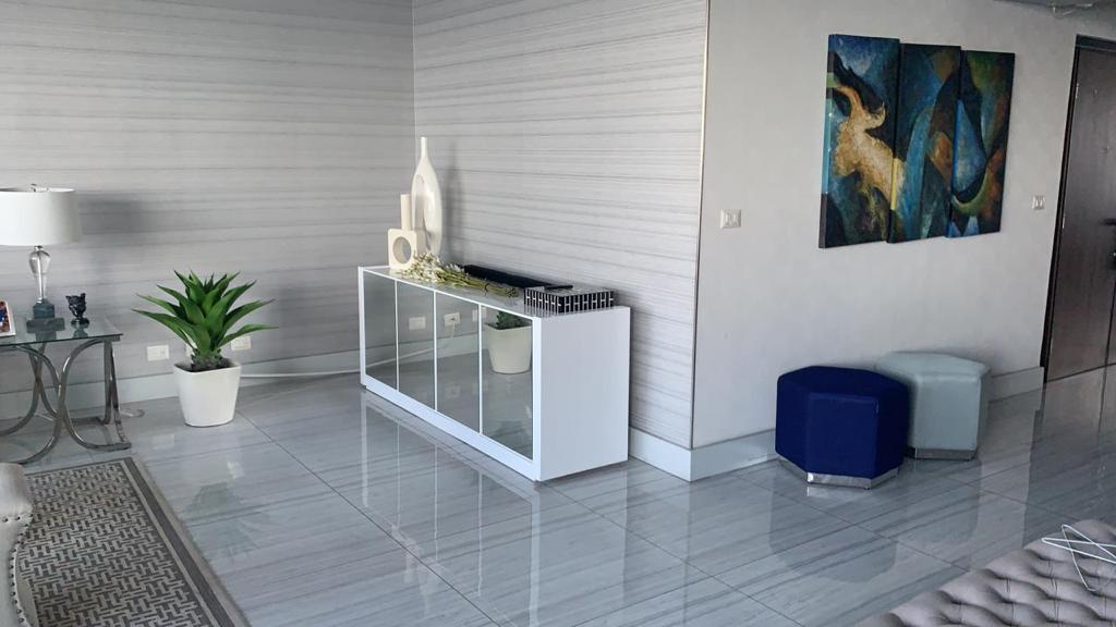 Se vende apto en San Francisco Bay