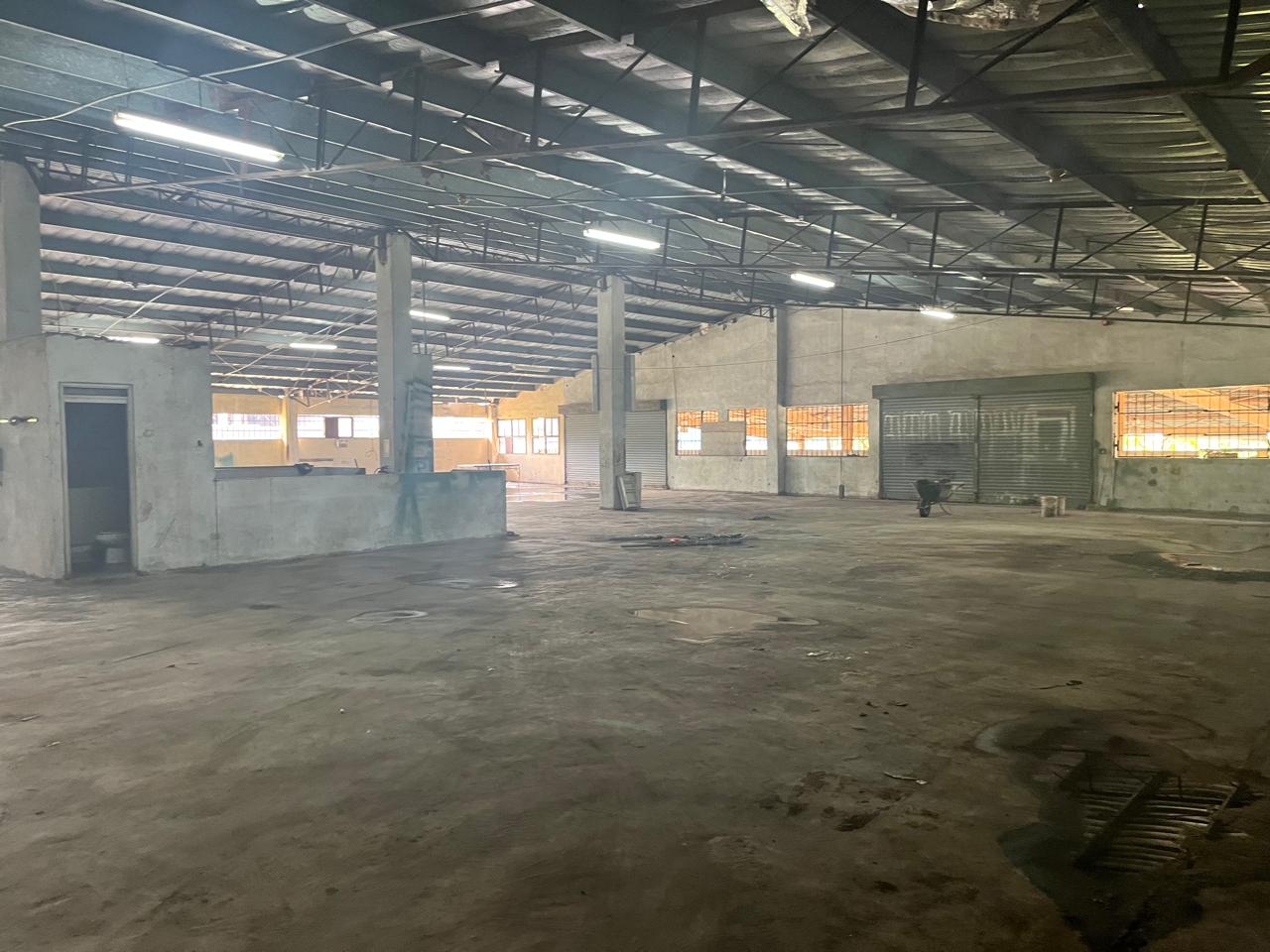 Se Vende Galera con oficina