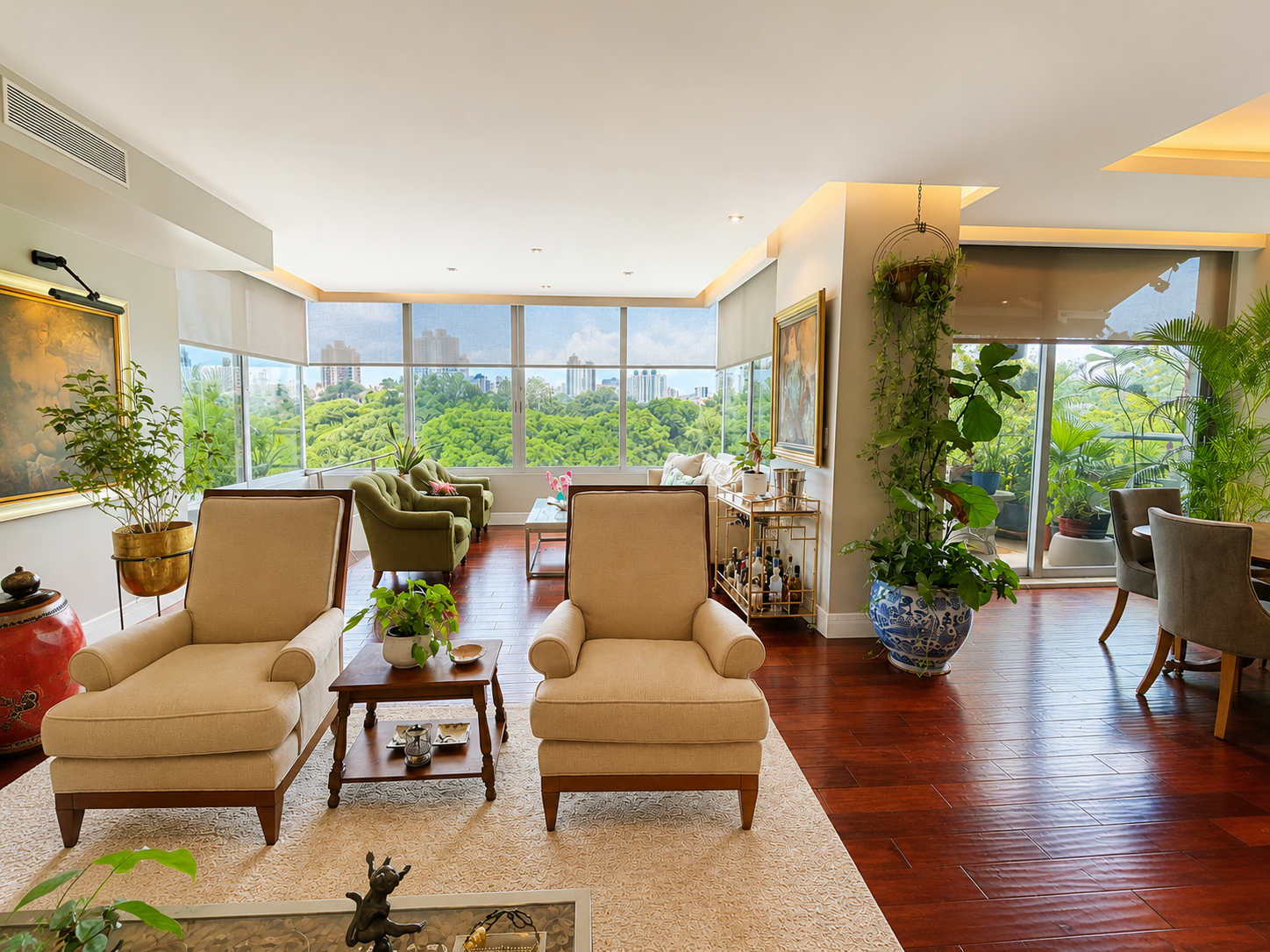 Exclusivo Apartamento en Altos del Golf frente al Parque Omar