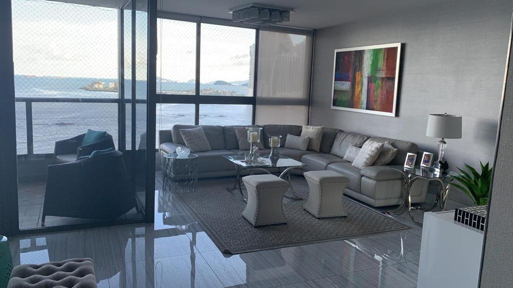 Se vende apto en San Francisco Bay