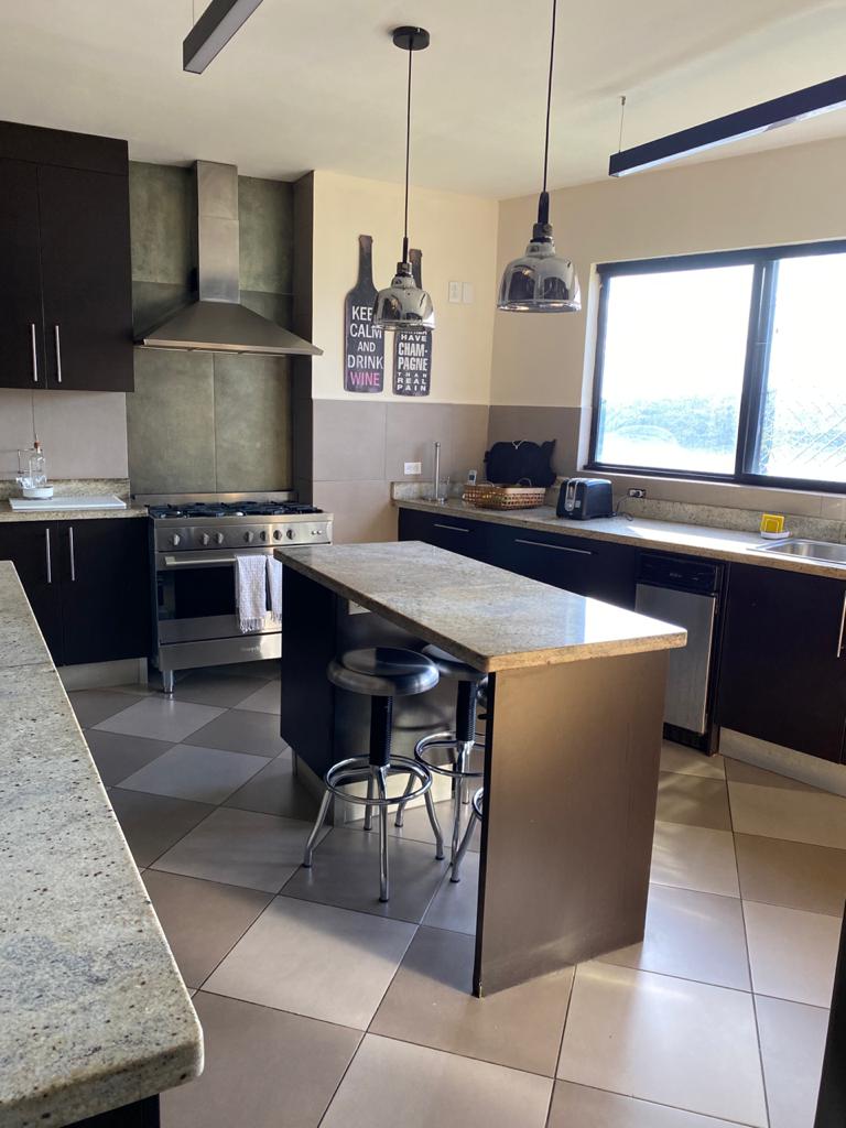 Se Vende apartamento en La Cresta