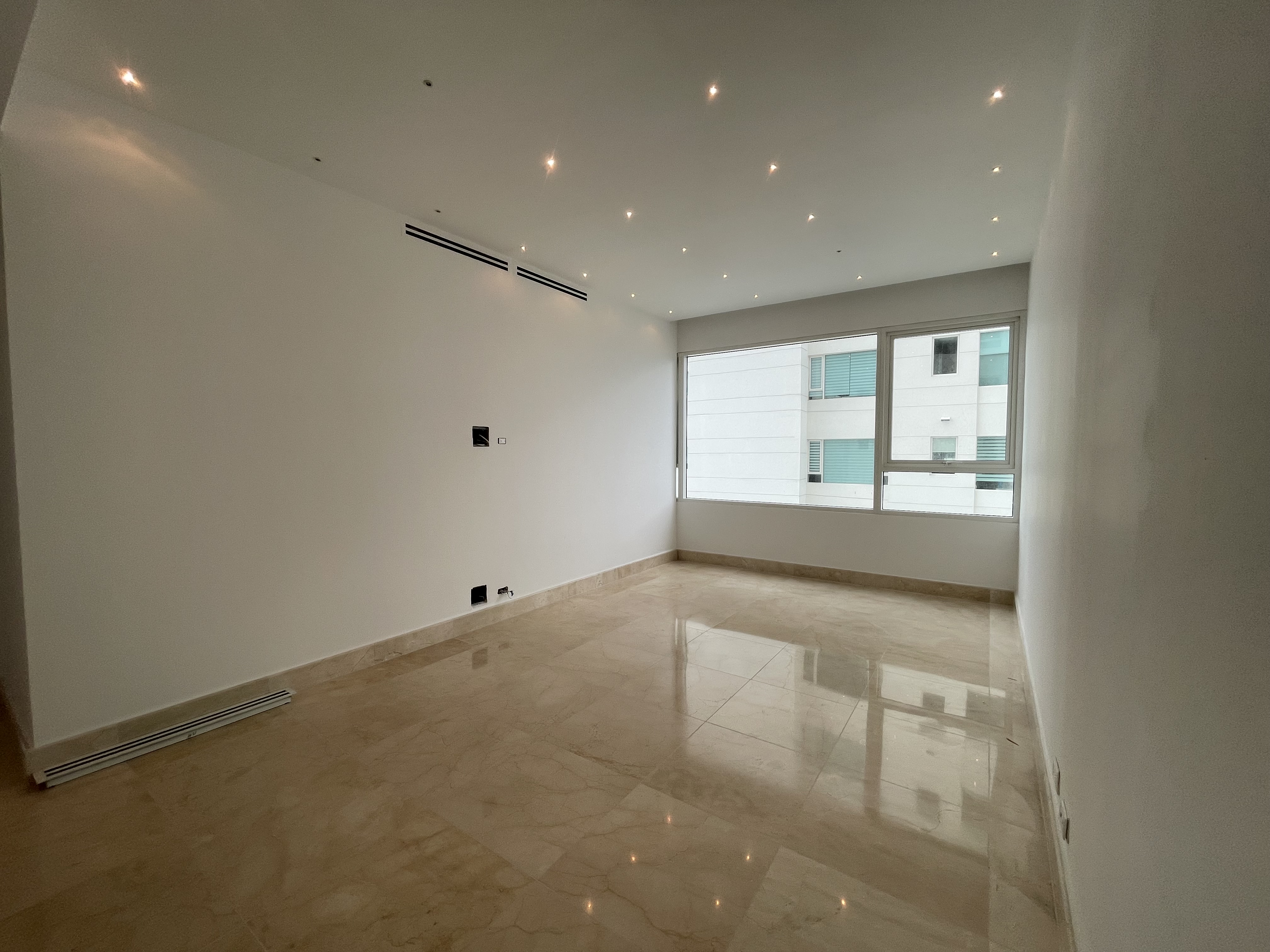 Se Vende apto en PH Marea, Costa del Este