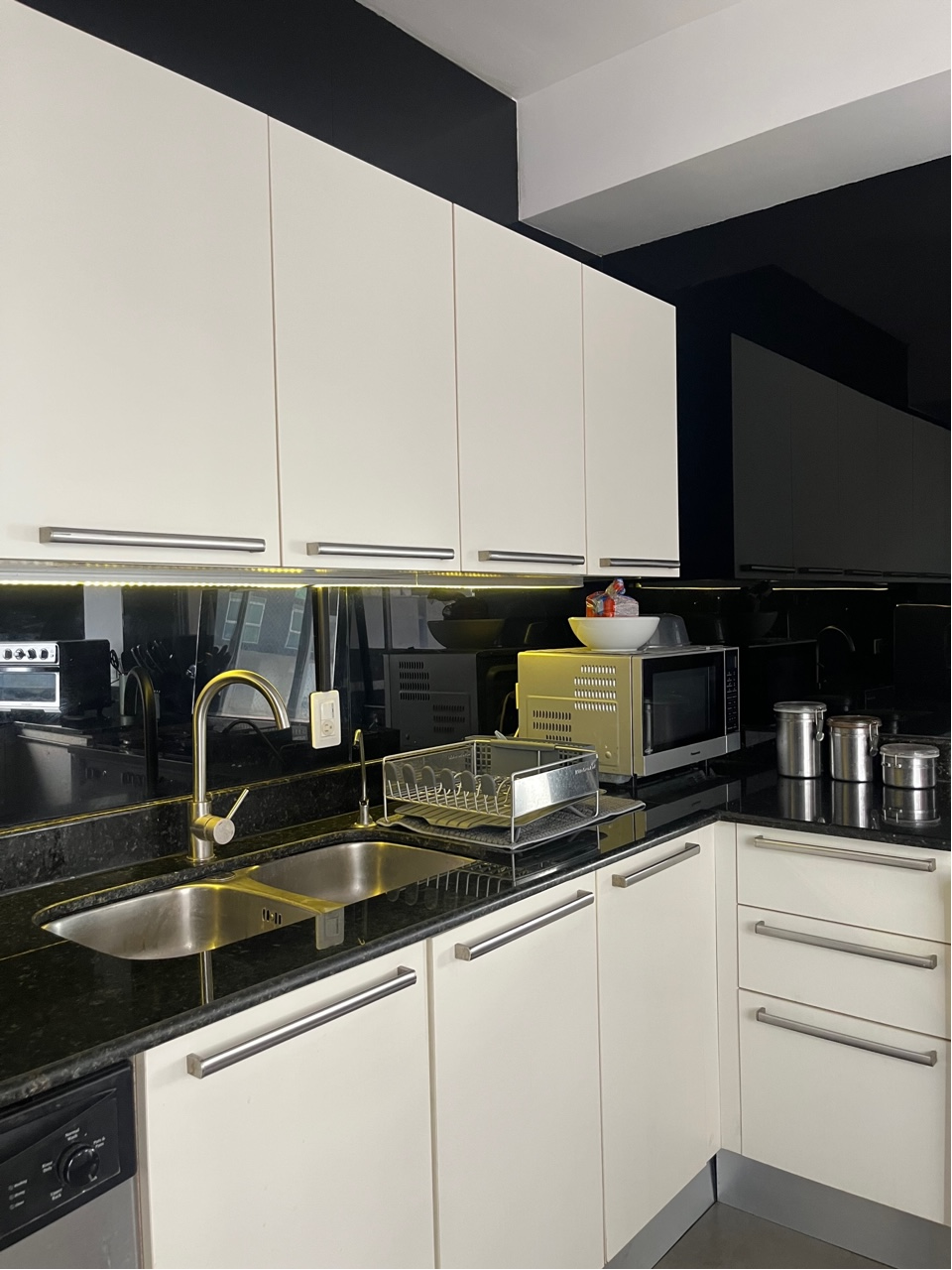 SE VENDE LOFT EN PH PORTANOVA EL CANGREJO