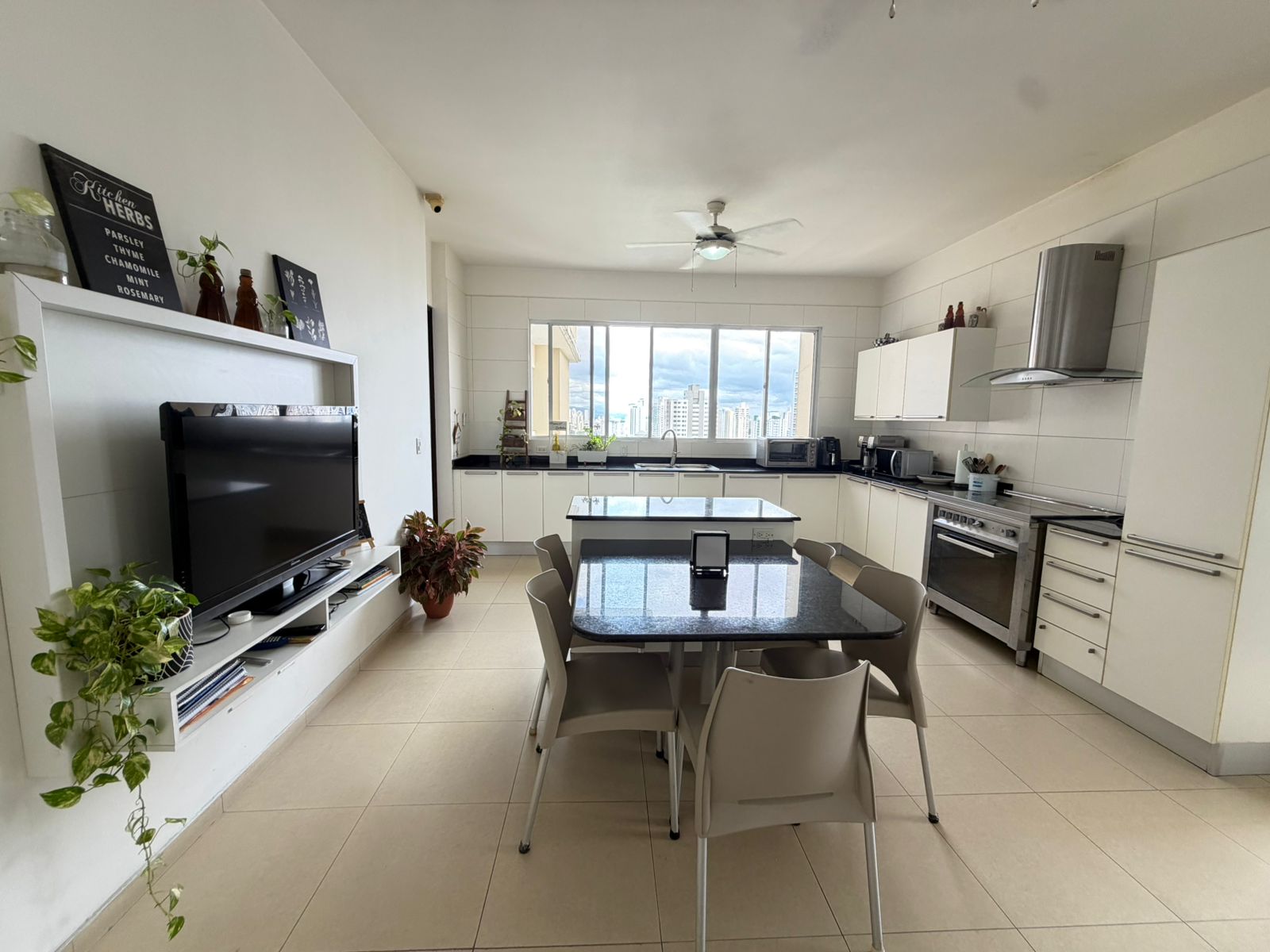Se Vende apartamento en El Cangrejo, PH Portanova