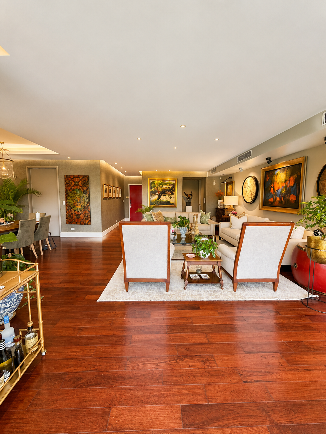 Exclusivo Apartamento en Altos del Golf frente al Parque Omar