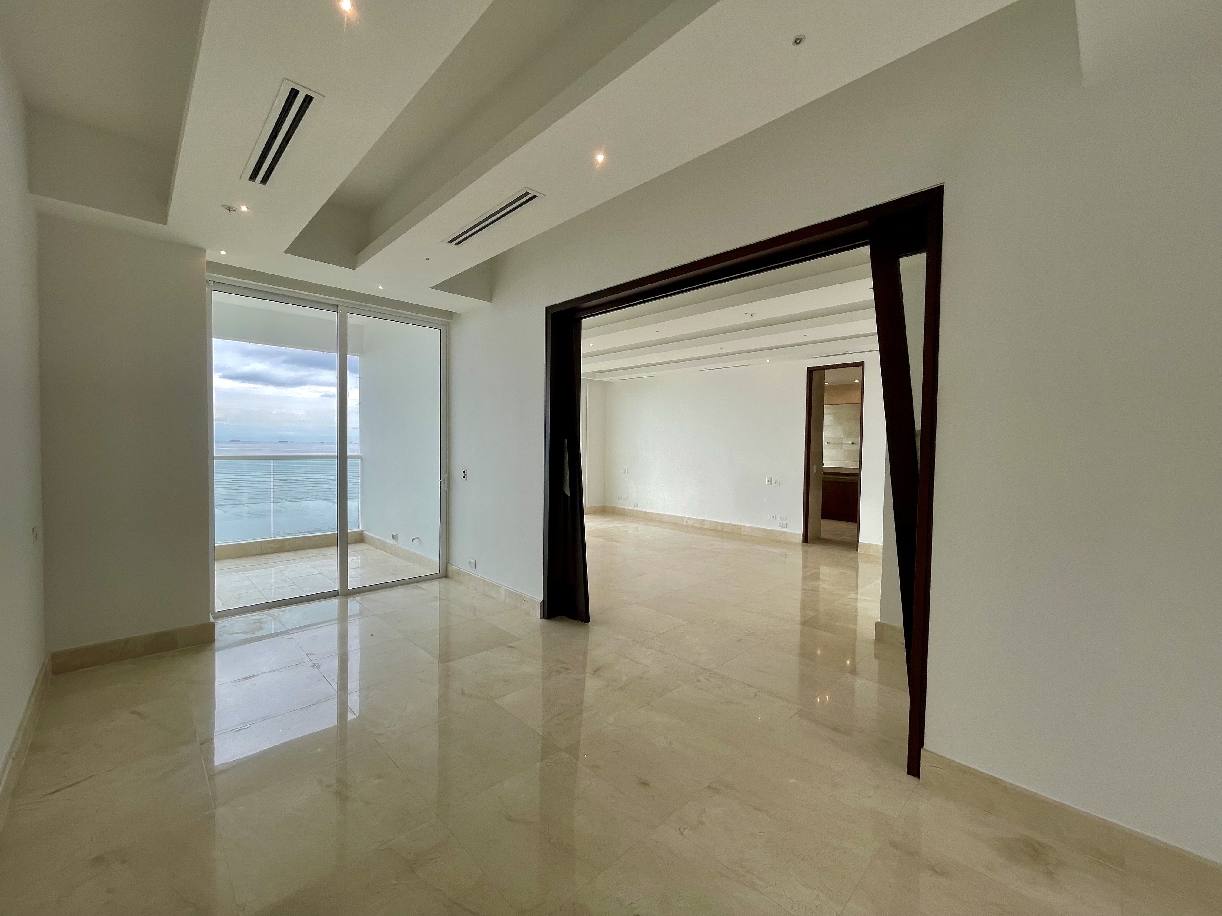 Se Vende apto en PH Marea, Costa del Este