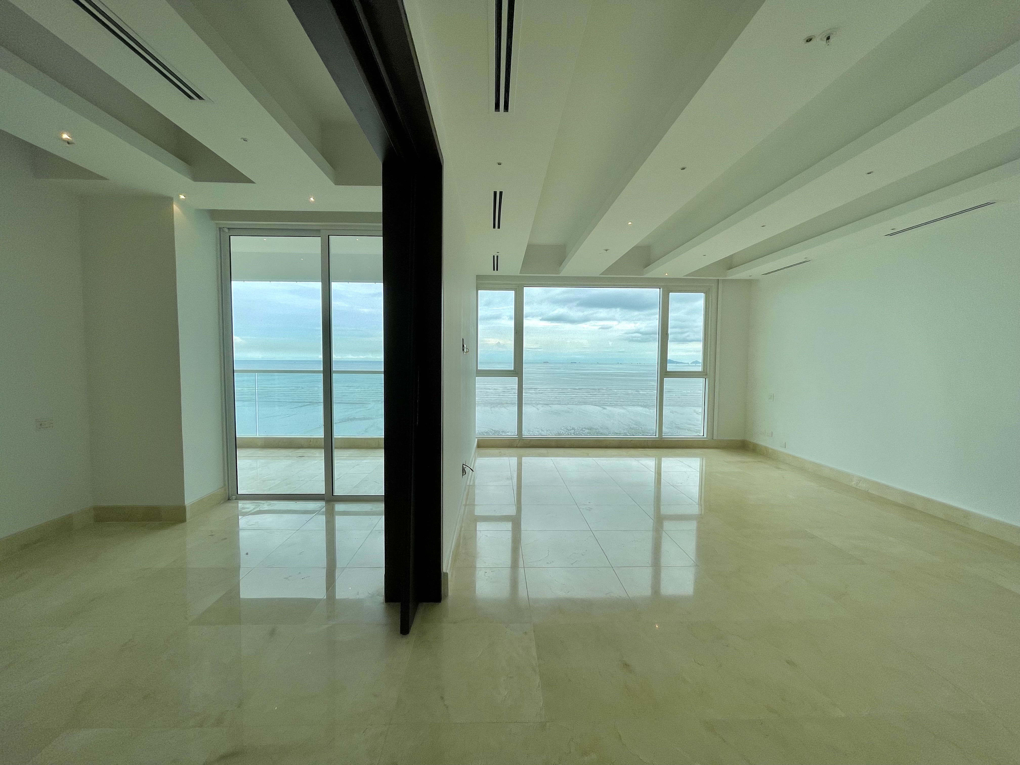Se Vende apto en PH Marea, Costa del Este
