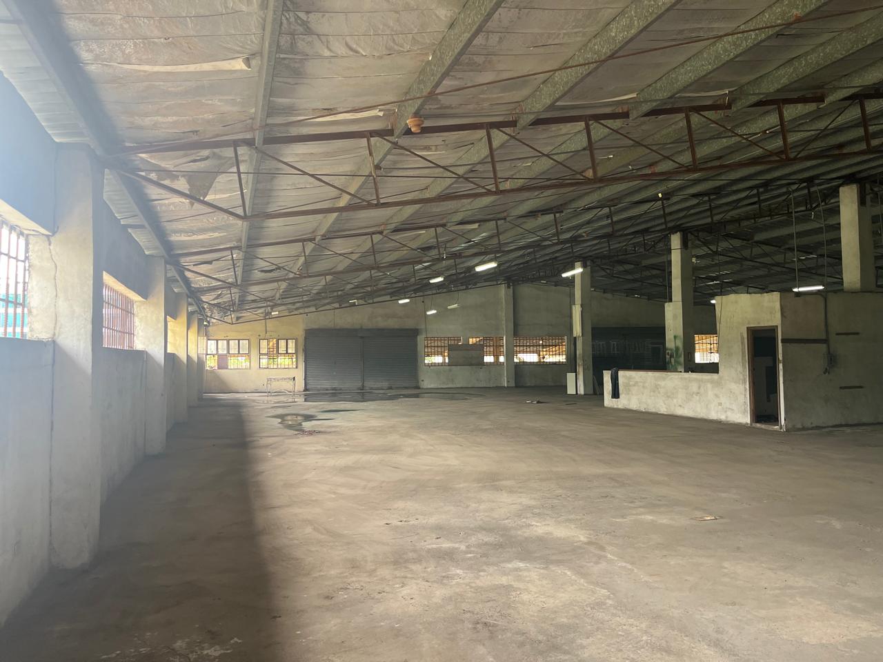 Se Vende Galera con oficina