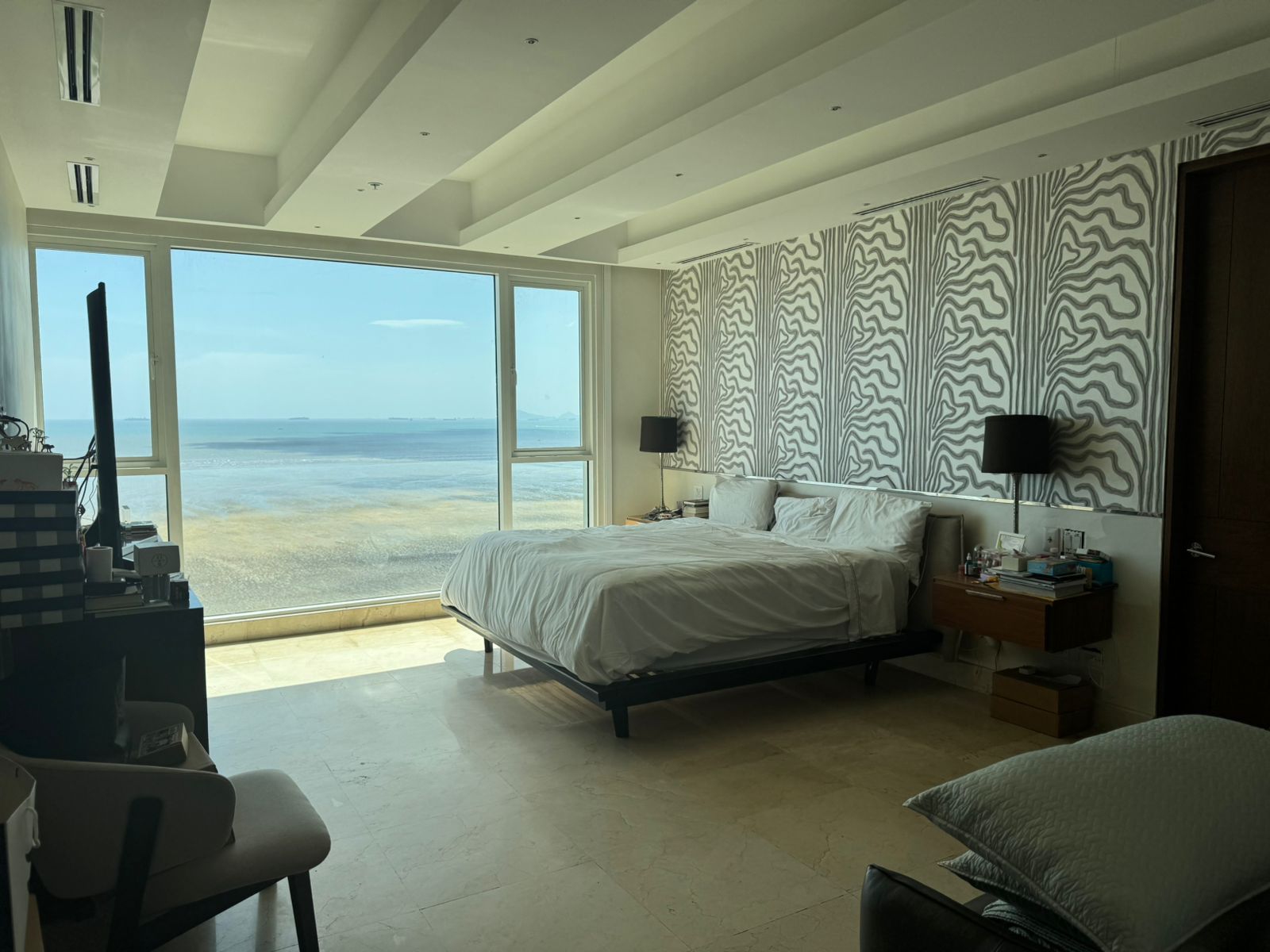 Se Vende apto en PH Marea, Costa del Este