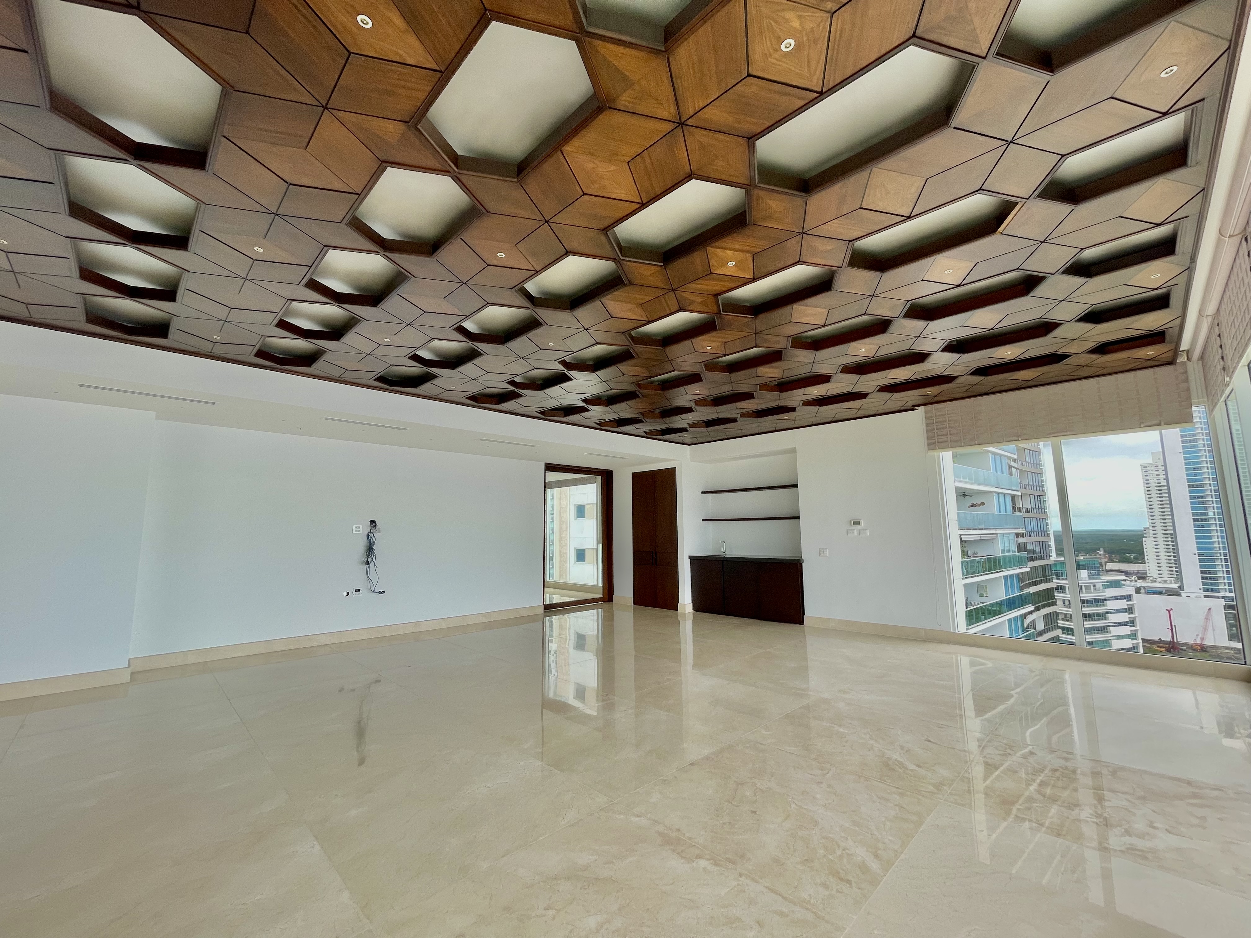 Se Vende apto en PH Marea, Costa del Este