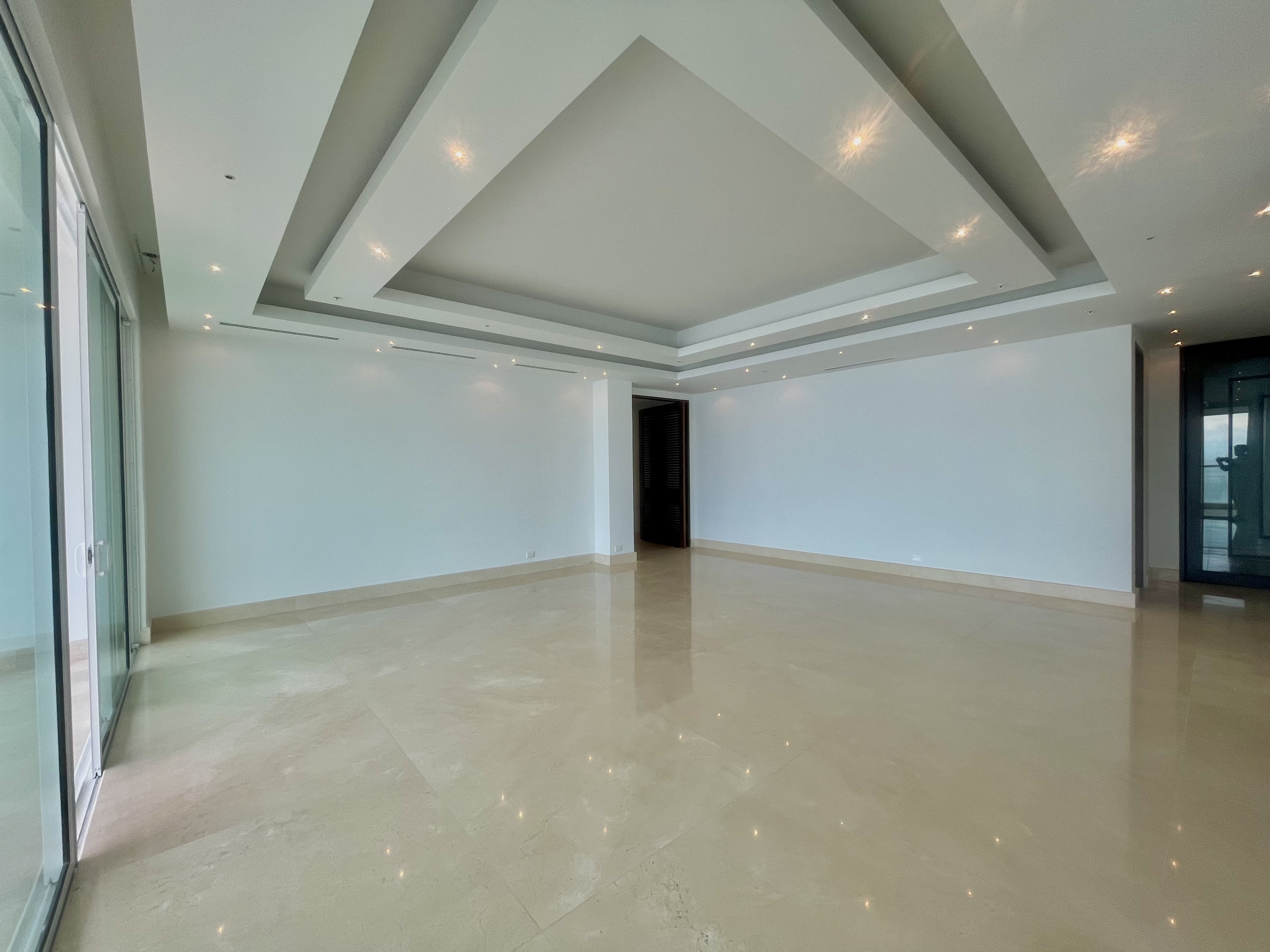 Se Vende apto en PH Marea, Costa del Este