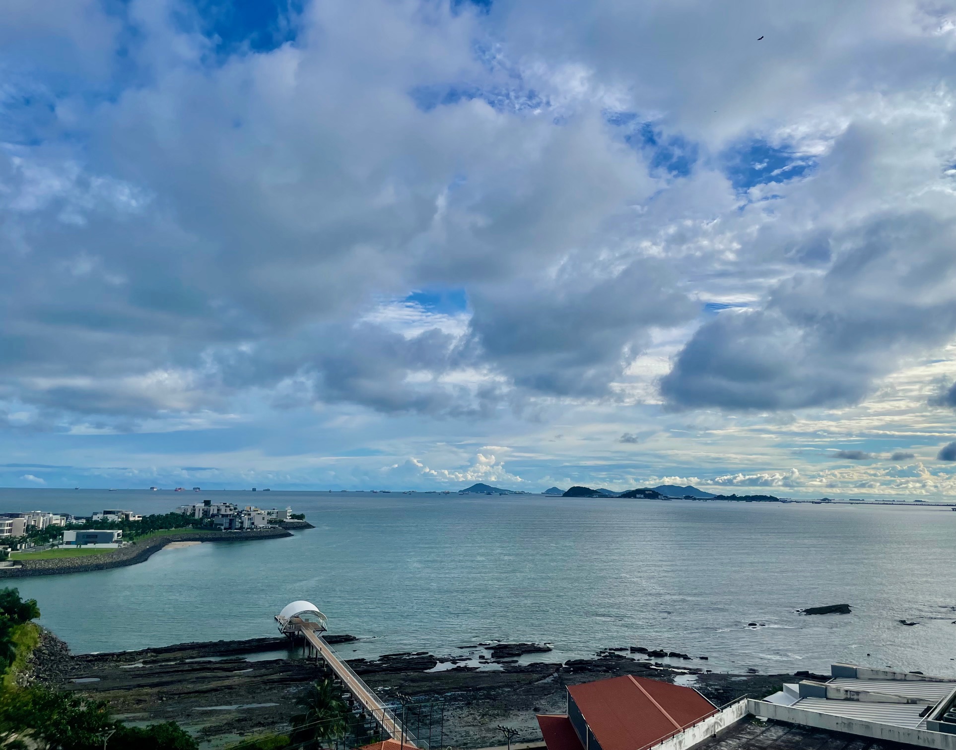 SE VENDE EN PH Q TOWER, PUNTA PACIFICA