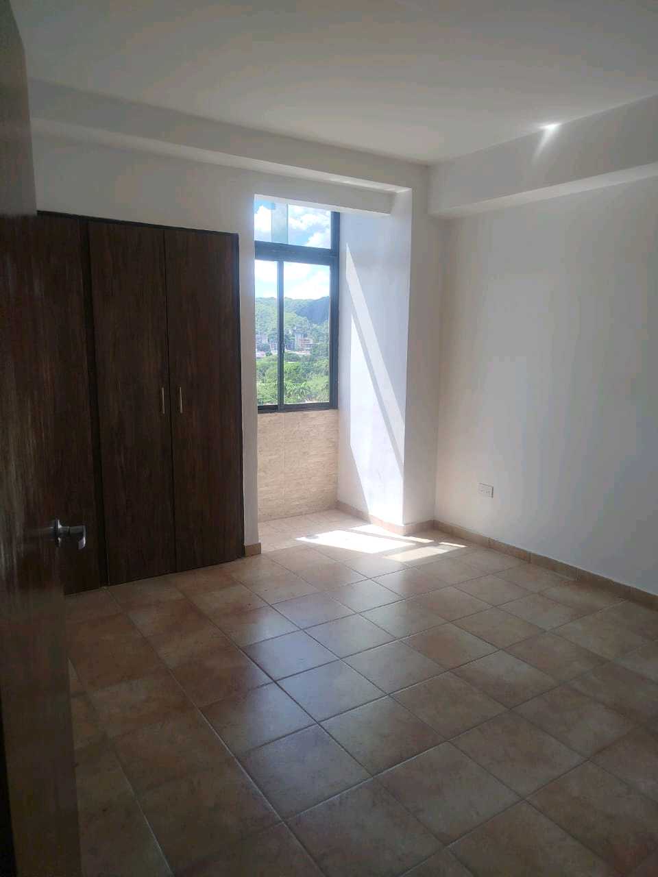 APARTAMENTO EN ALQUILER EN  LOMAS DEL ESTE  BT-9724524 - Foto 4