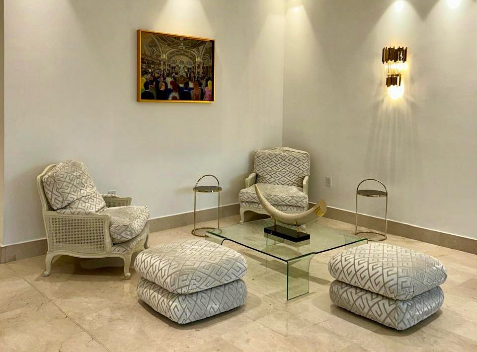 ALQUILER DE AMPLIO APARTAMENTO  AMOBLADO EN OCEAN REEF
