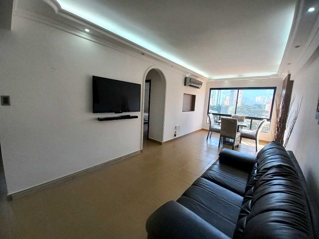 Apartamento en Alquiler en Lomas de Los Mangos AR-9677984 - Foto 1
