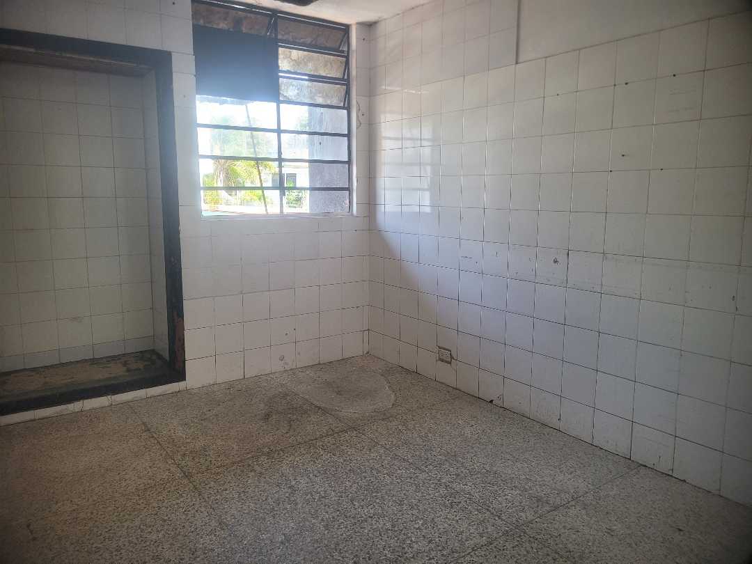 En Alquiler Local Comercial Avenida Principal Chuao Baruta Caracas