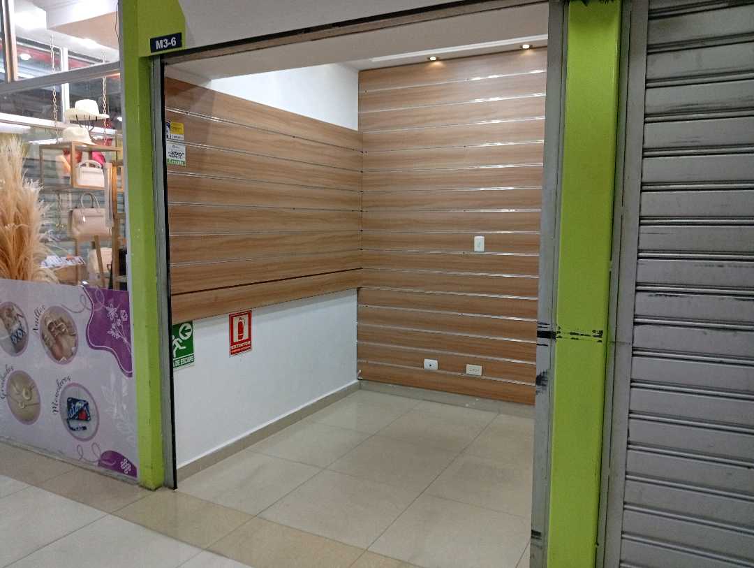 Local en Alquiler C.C Gran Bazar San Diego JQ9679296 - Foto 3