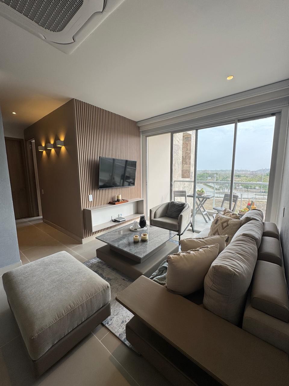 APARTAMENTO AMOBLADO EN ARRIENDO EN ZONA NORTE - CARTAGENA