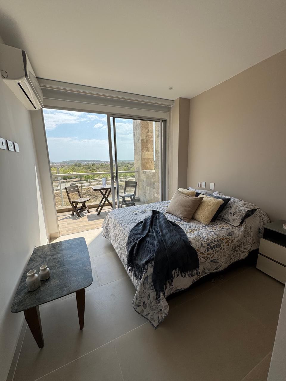 APARTAMENTO AMOBLADO EN ARRIENDO EN ZONA NORTE - CARTAGENA