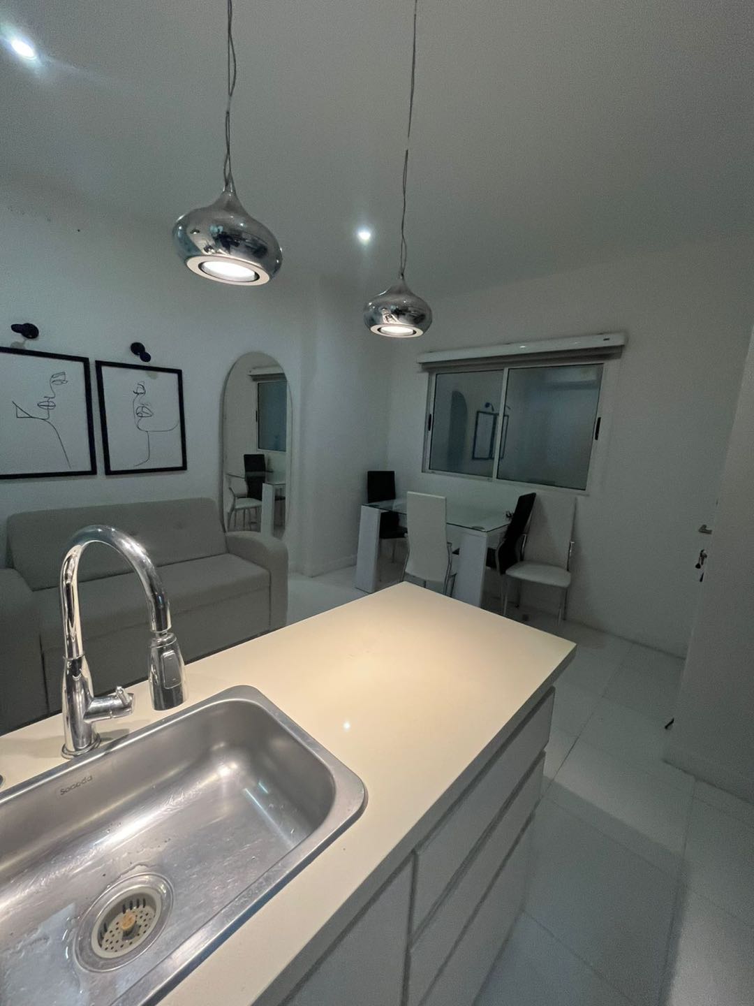 APARTAESTUDIO AMOBLADO EN ARRIENDO EN BOCAGRANDE - CARTAGENA