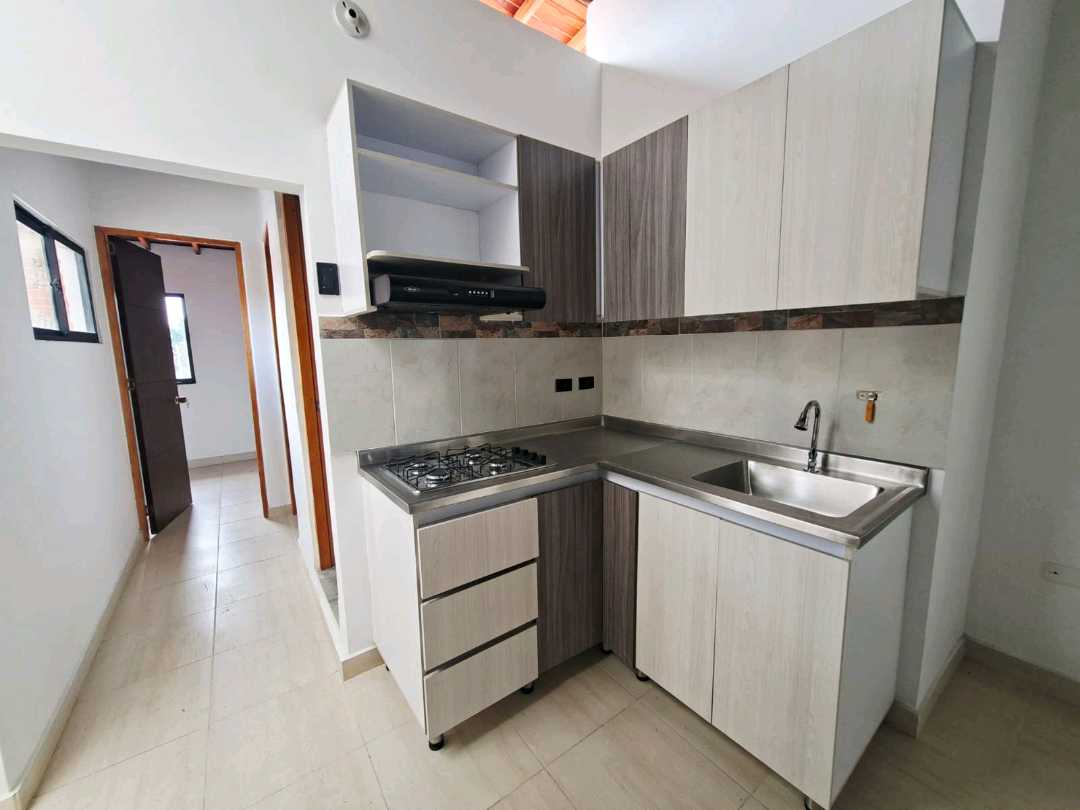 Apartaestudio conquistadores junto av Bolivariana