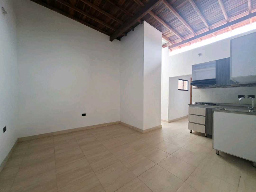 Apartaestudio conquistadores junto av Bolivariana