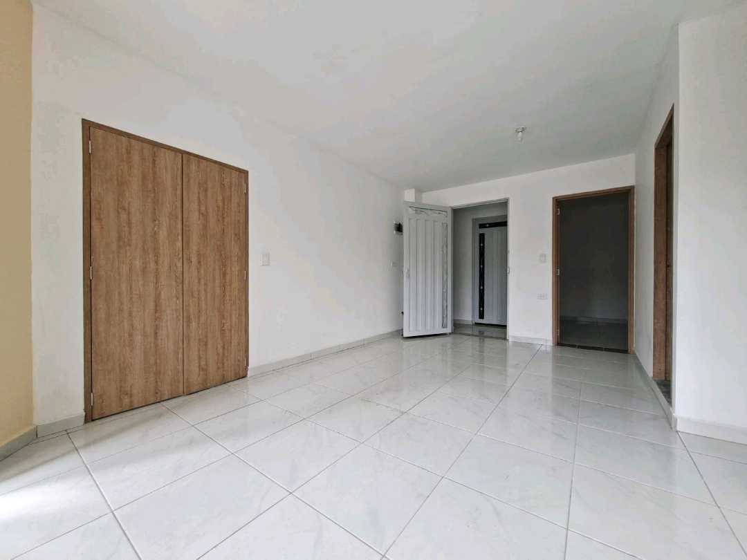 Apartaestudio en arriendo Av Bolivariana