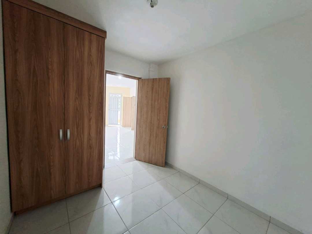 Apartaestudio en arriendo Av Bolivariana