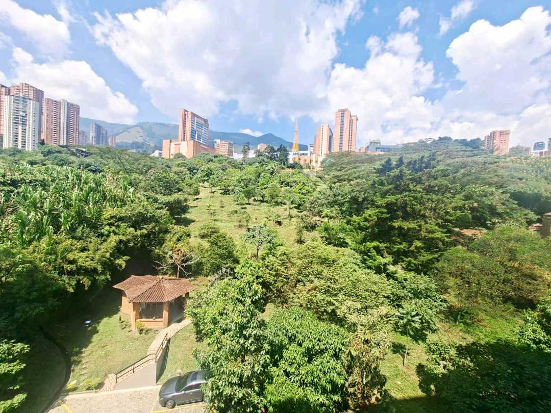 Apartaestudio en arriendo Poblado la superior EDM