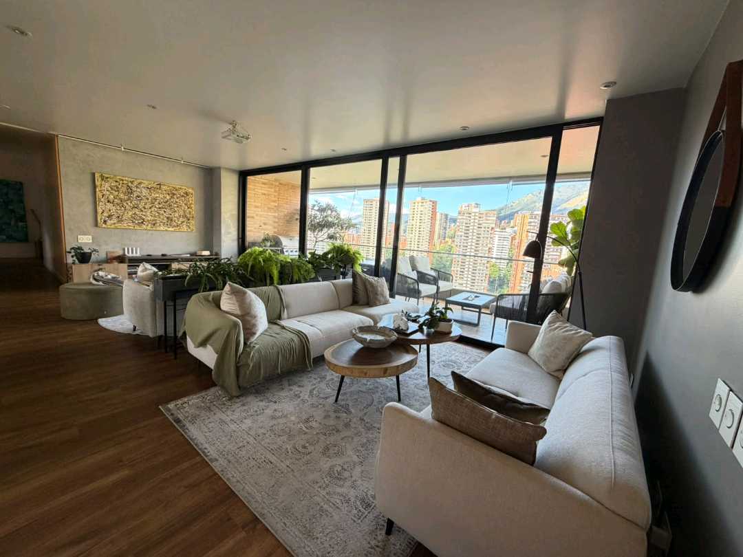 Apartamento a la venta en Poblado cerca al Campestre GR-LC