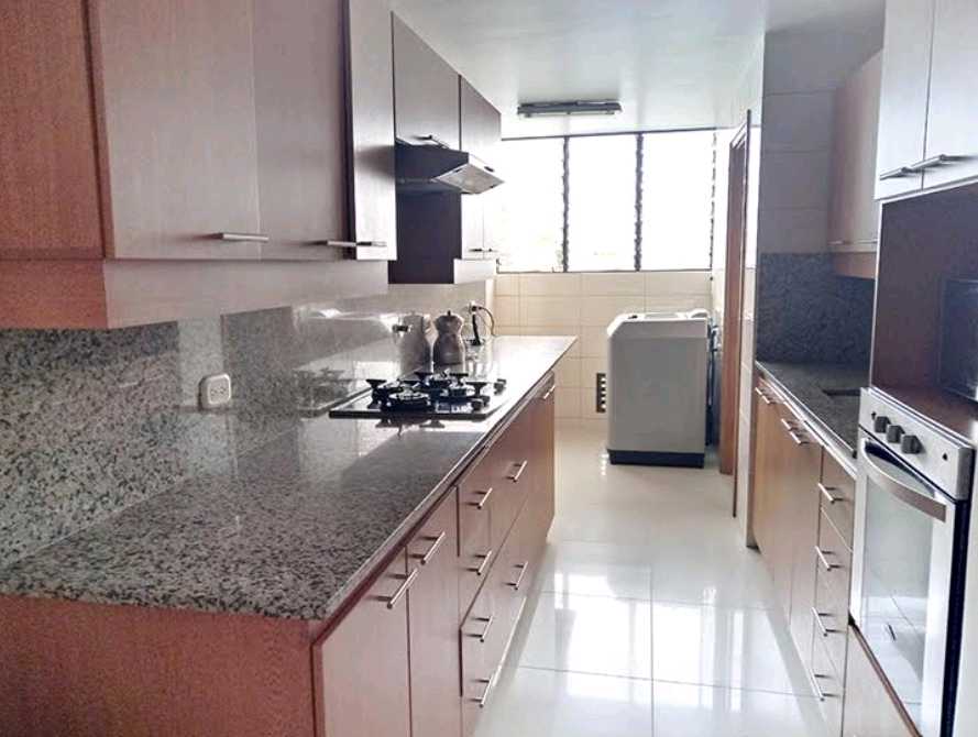 Apartamento a la venta los Balsos cerca a la Inferior