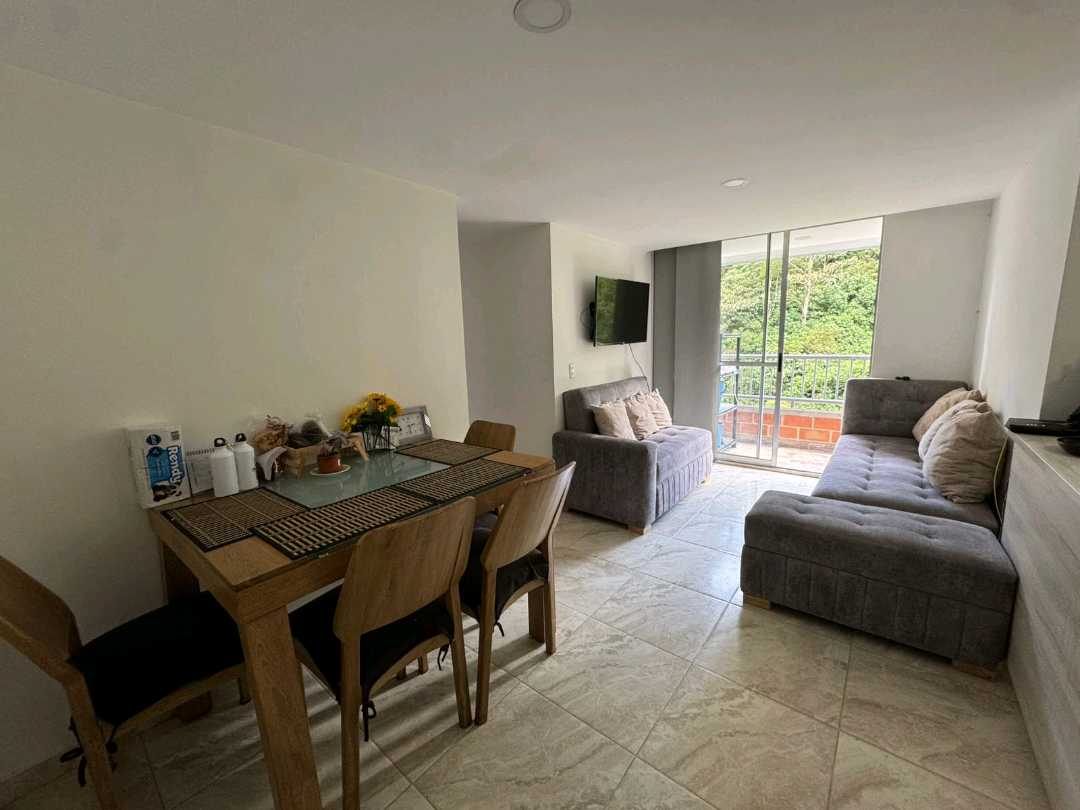 Apartamento a la venta Sabaneta Loma de San José AB13