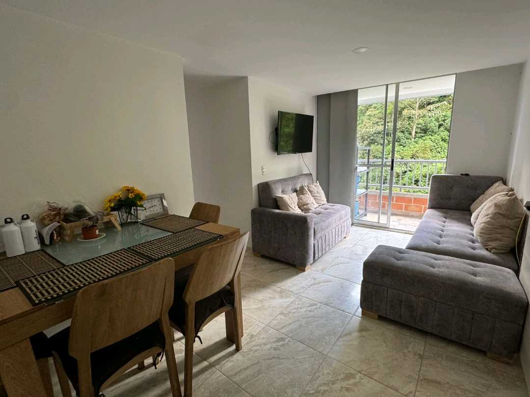 Apartamento a la venta Sabaneta Loma de San José AB13