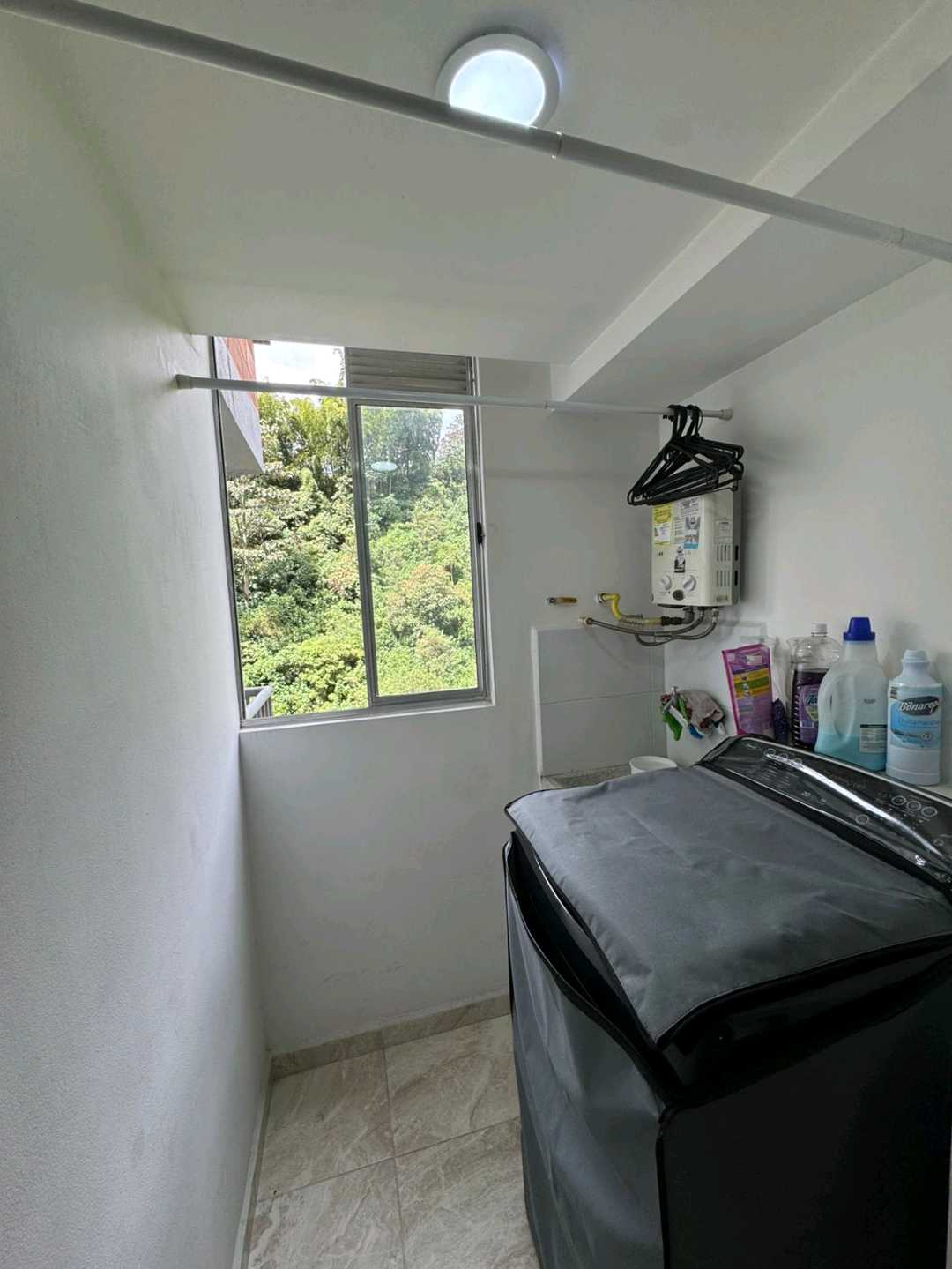 Apartamento a la venta Sabaneta Loma de San José AB13