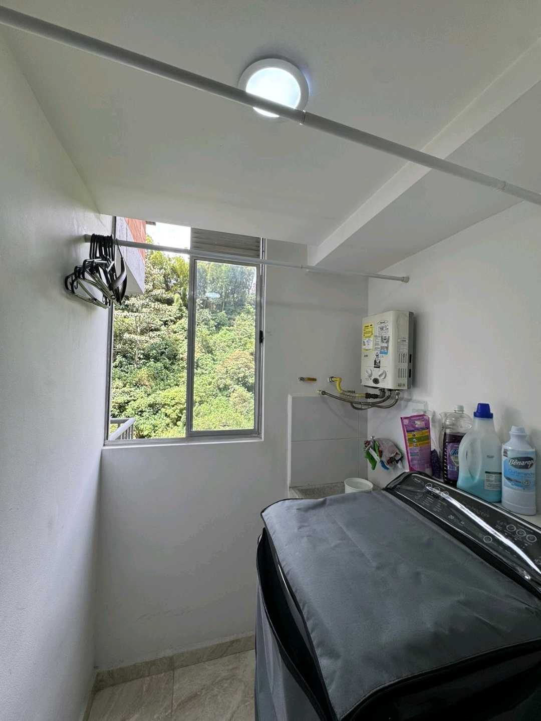 Apartamento a la venta Sabaneta Loma de San José AB13