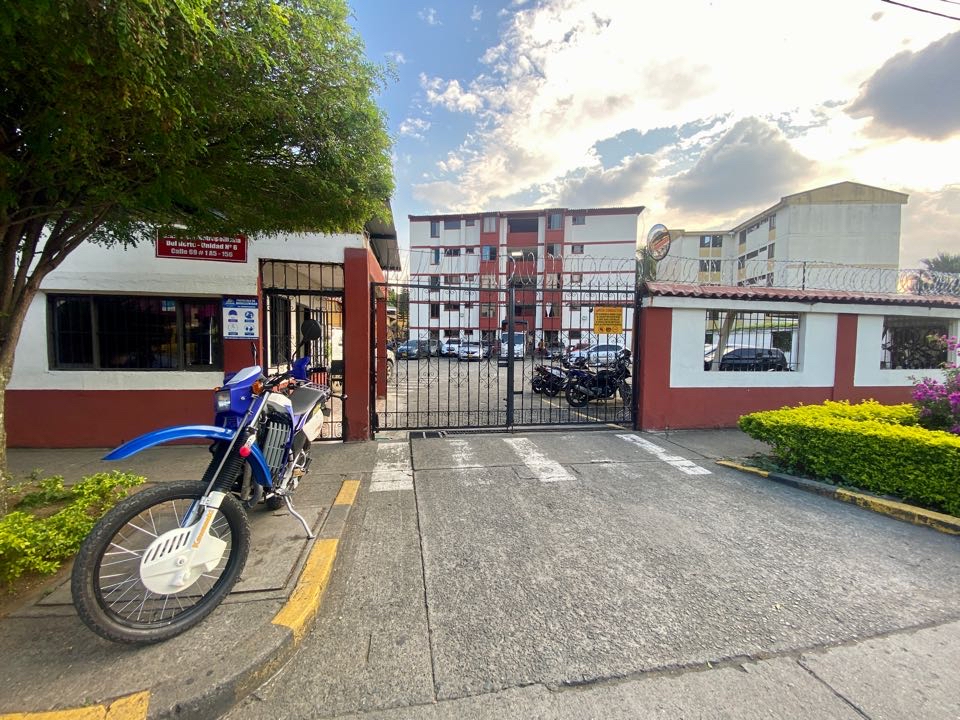 APTO EN VENTA METROPOLITANO CALI NORTE 2PS/A 68M2