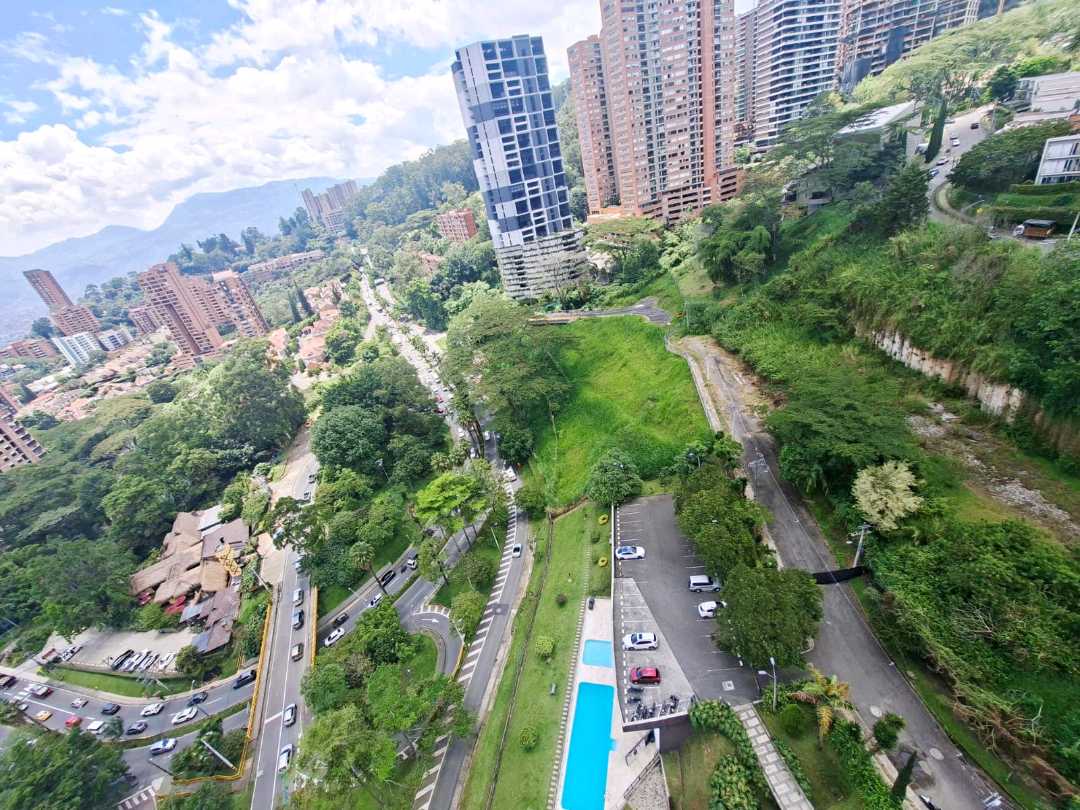 Apartamento amoblado Alto del Poblado  ITC11
