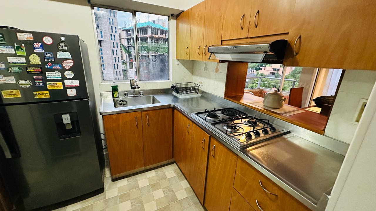 Apartamento amoblado cerca a Provenza