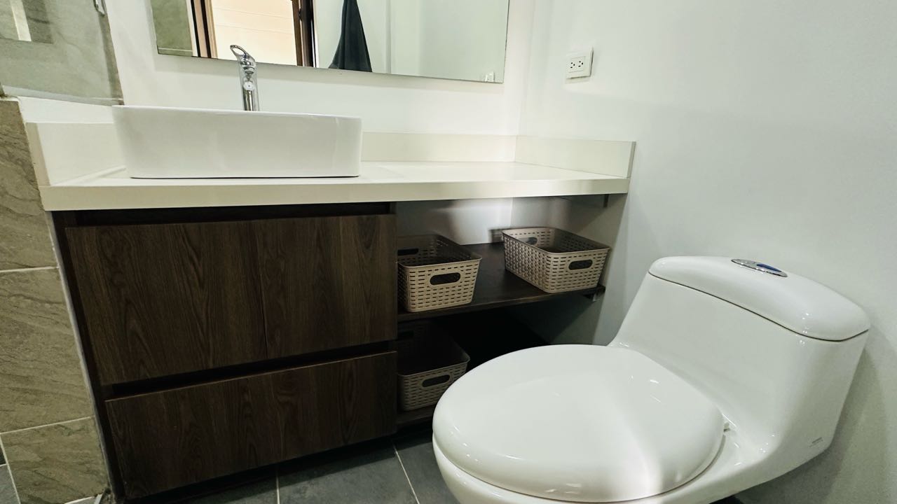 Apartamento amoblado cerca al tesoro