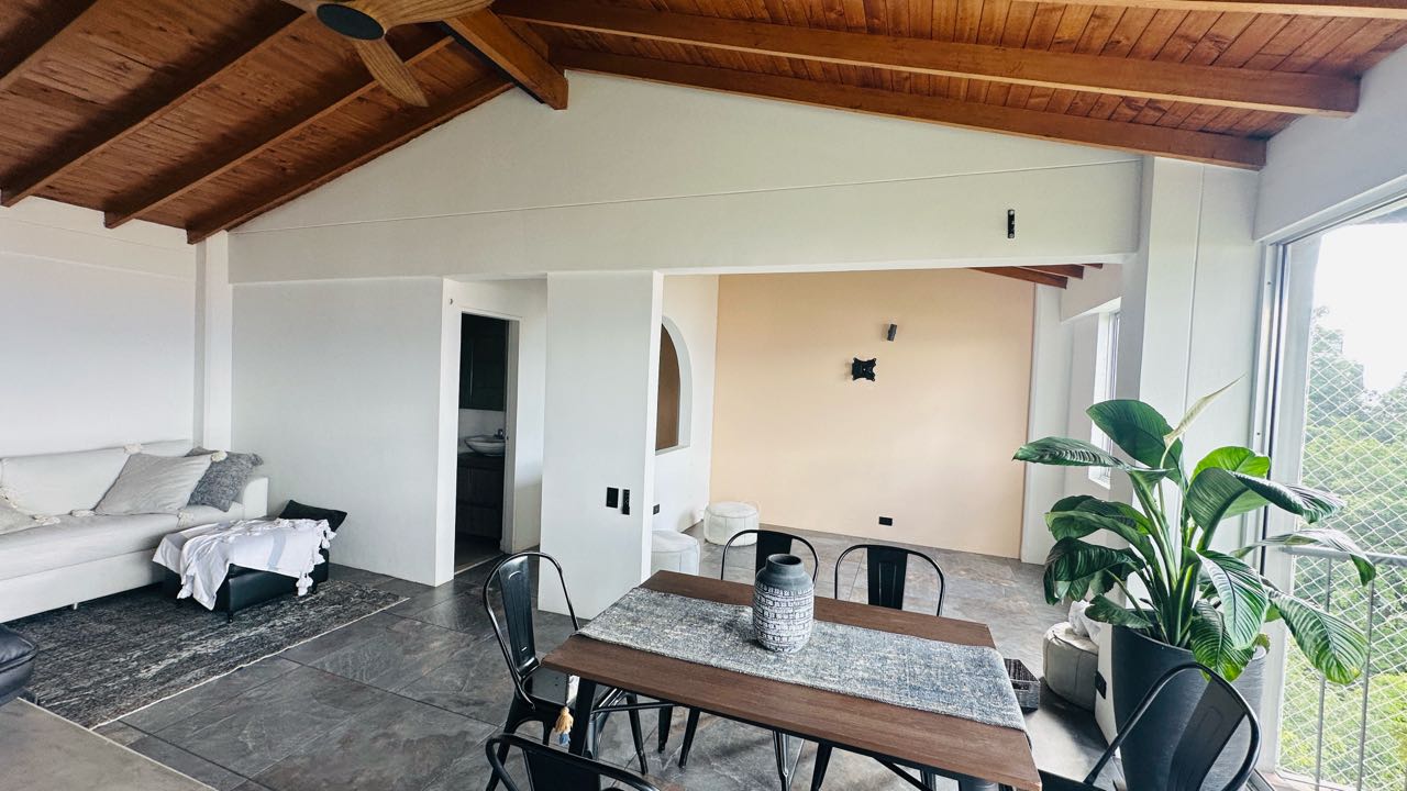 Apartamento amoblado cerca al tesoro