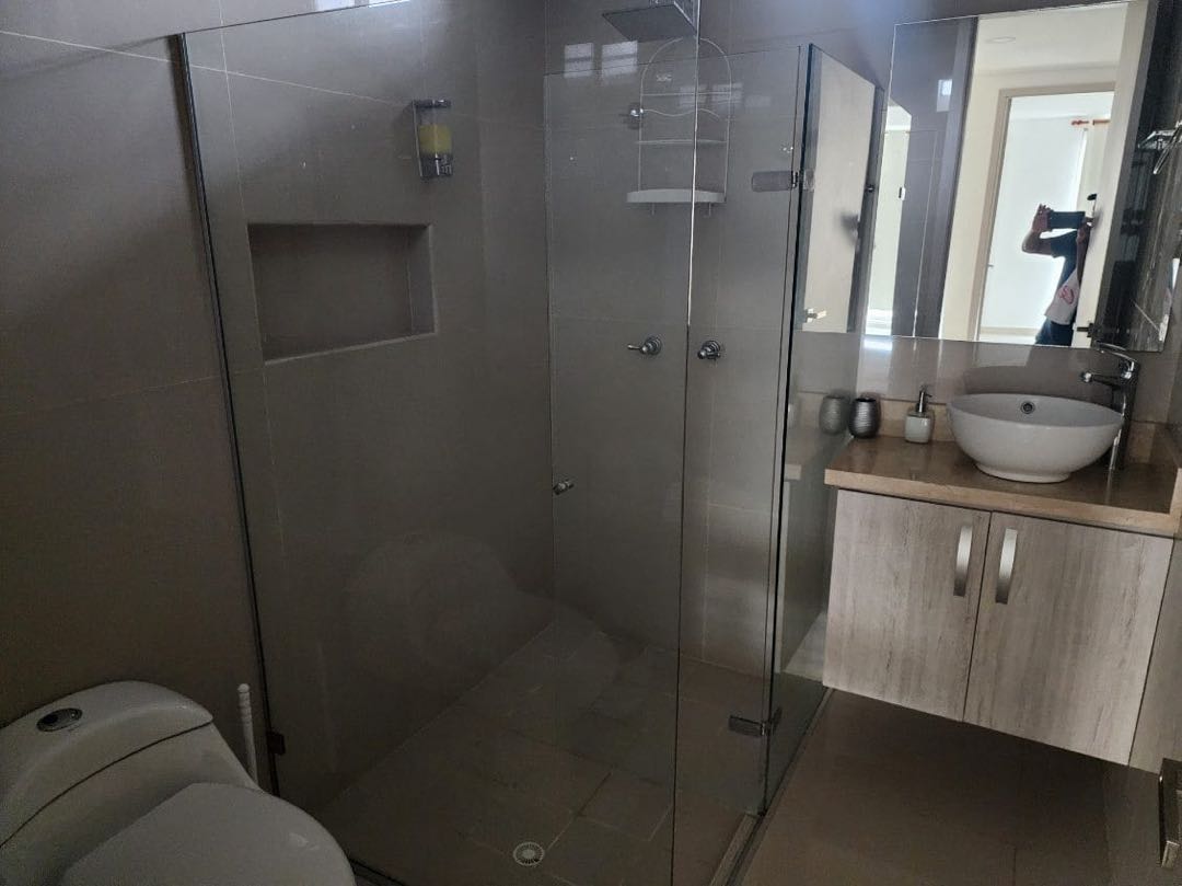 APARTAMENTO AMOBLADO  EN ARRIENDO EN CRESPO - CARTAGENA