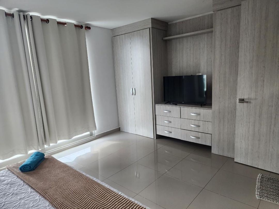 APARTAMENTO AMOBLADO  EN ARRIENDO EN CRESPO - CARTAGENA