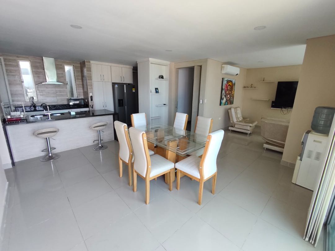 APARTAMENTO AMOBLADO EN ARRIENDO EN CRESPO - CARTAGENA