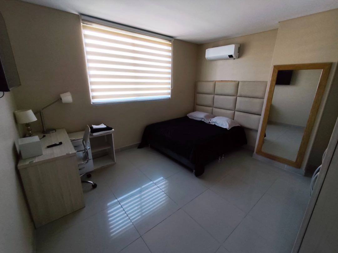 APARTAMENTO AMOBLADO EN ARRIENDO EN CRESPO - CARTAGENA