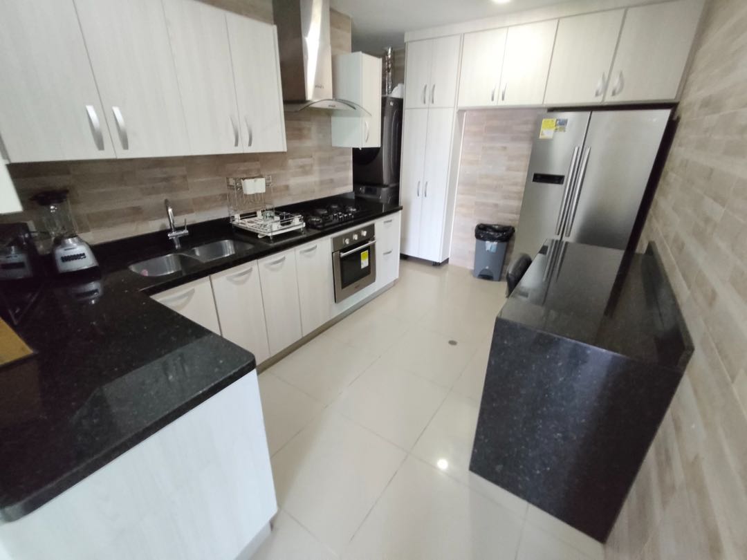 APARTAMENTO AMOBLADO EN ARRIENDO EN CRESPO - CARTAGENA